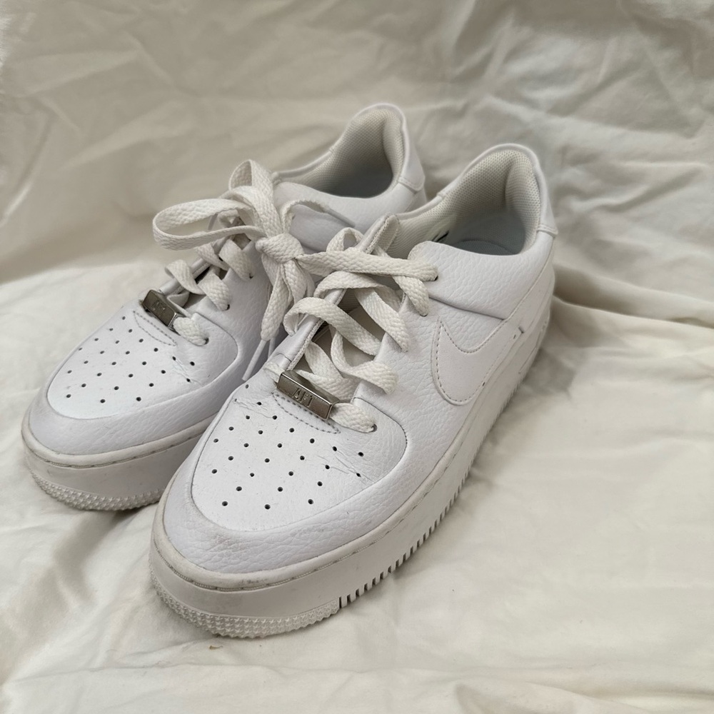 NIKE Women's White Sneakers Air Force 1